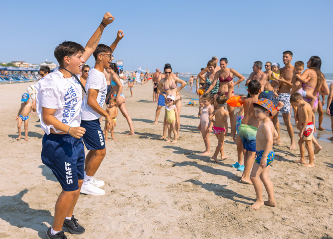 media.Gallery_Spiaggia_4Pinetina_Mare_Cervia